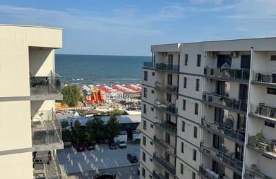 Miete geräumiger 3-Zimmer-Apartments, 100 m², erste Vermietung, Mamaia Nord, Constanța, Rumänien